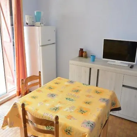 Vila Mitoyenne Au Calme De La Pinede Avec Piscine - Cap D'agde - Ref Berg159 *